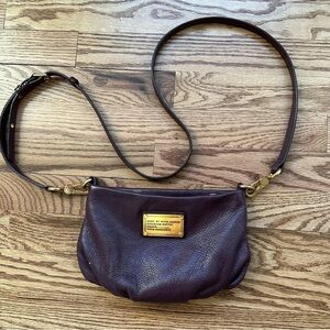 MARC BY MARC JACOBS Classic Q Percy Burgundy Leather Purse